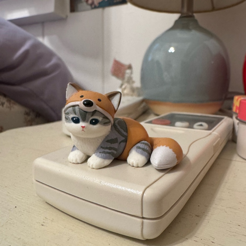 Mofusand Cat Figurine with Fox Costume